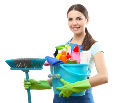 Professional curtain cleaning for different fabric types